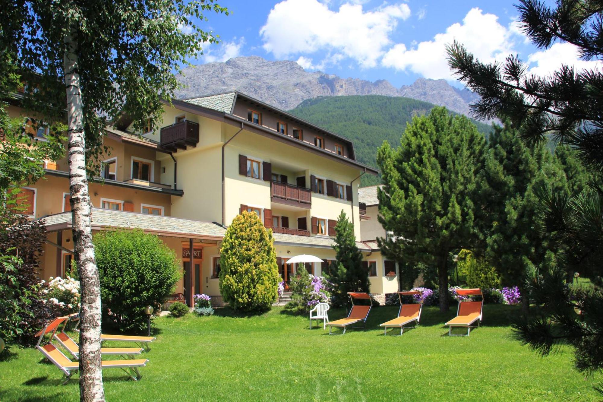 Meuble Sci Sport Hotel Bormio Exterior photo